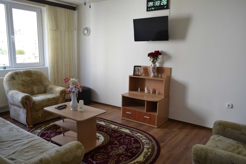 Inchiriez apartament 2 camere Berceni/Aparatorii Patriei/Moldovita Nr.14