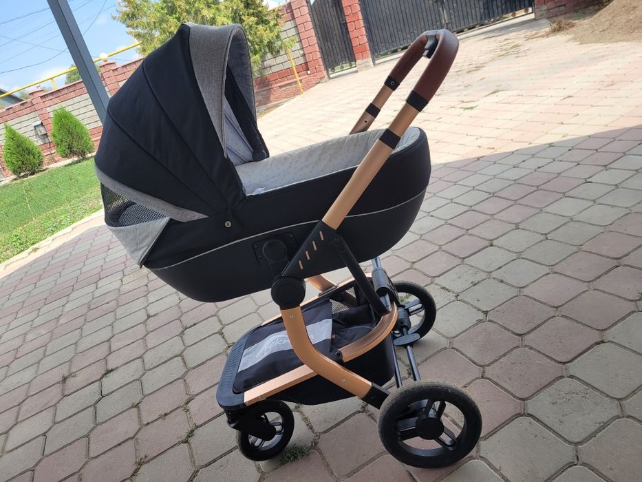 Коляска 3 в 1 продам