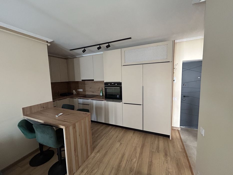 Inchiriez apartement nou