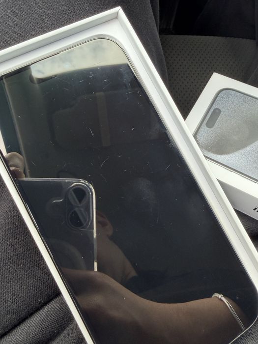 iPhone 15 pro,капацитета на батерията  е 81%