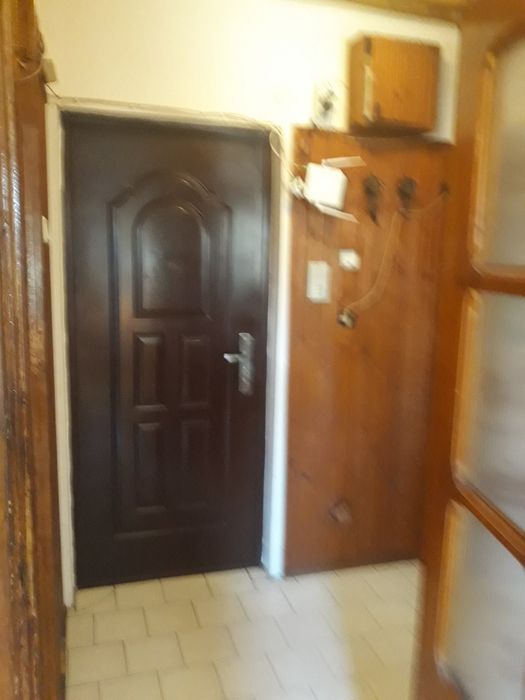 Închiriez garsonieră