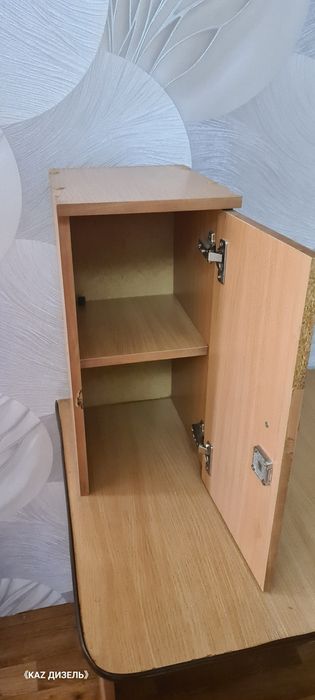 Стол компьютерный