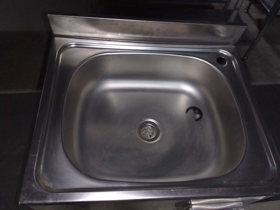 Мойка без ножки.Оборудование