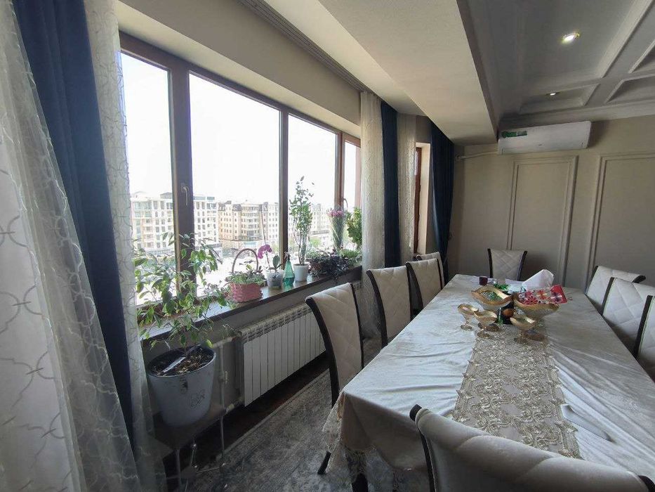 Sotiladi - Parkentskiy Golden House 3 xonalik kvartira 2 liniya