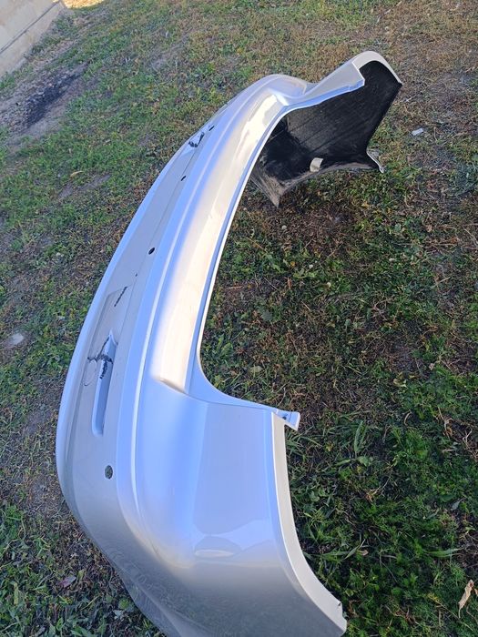 Продам бампер митсубиси