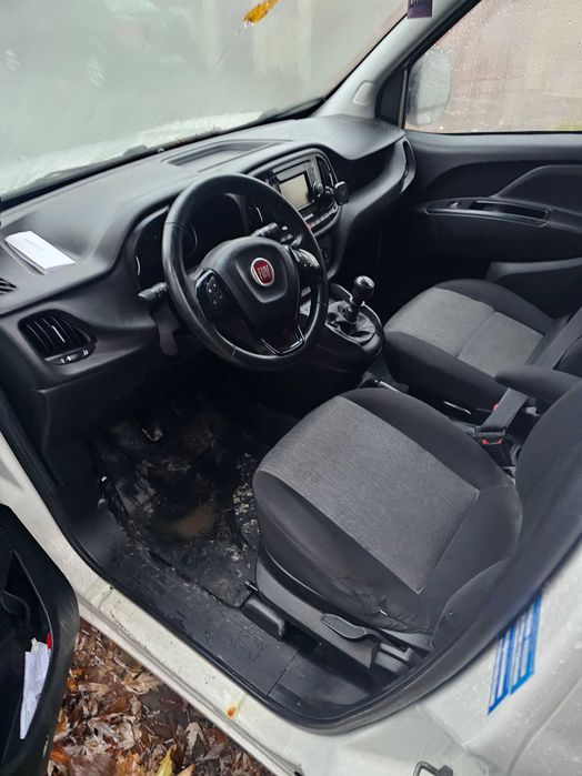 Vand Fiat Doblo 1.6 autoutilitară
