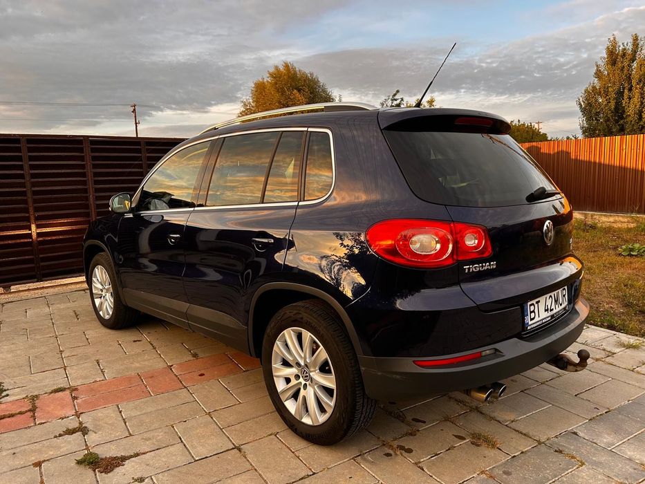 VOLKSWAGEN Tiguan 2010 — imagine 3
