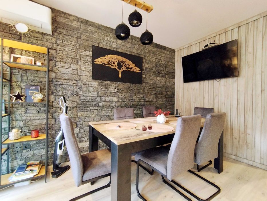 Дава се под наем Тристаен апартамент в Перник, Център - 98 кв.м за 662.49 € - Снимка #5