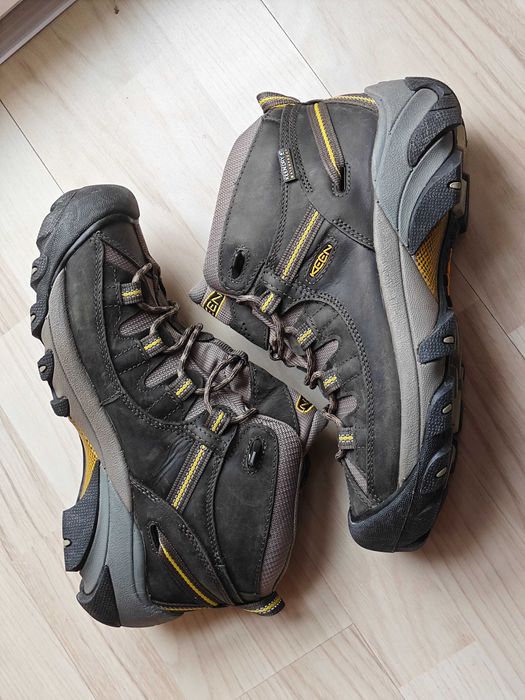 KEEN Мъжки зимни обувки (подходящи за преход и планина, 41 номер)