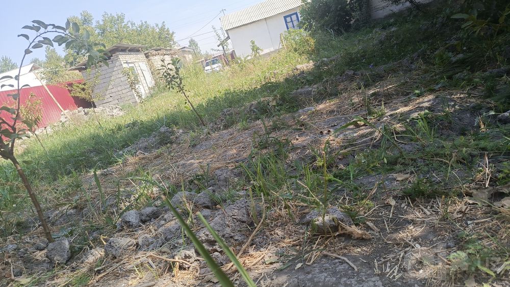 8 sotix uchastka sotiladi kadastr hujjatlari joyida