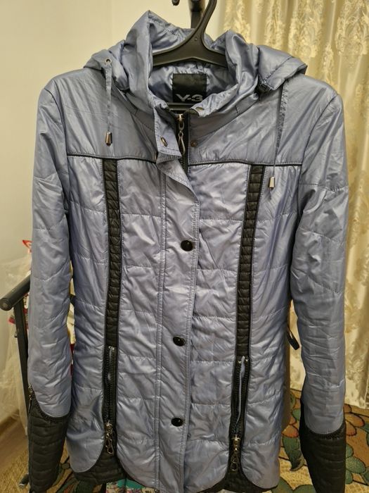 Продаётся  зимние женские  пальто .