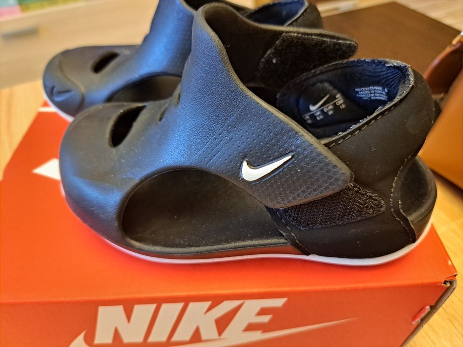 Детски сандали"Nike" в черно