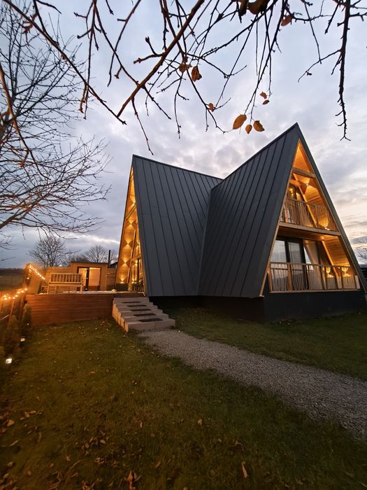 REZERVATA DE REVELION Cabana de inchiriat# BellaVista Chalet#A frame #,piscina,sauna , pet friendly