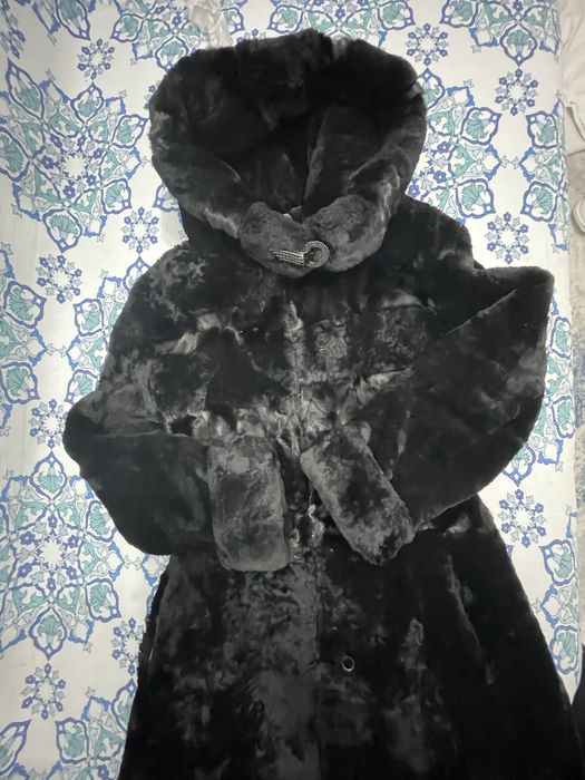 Шуба мутон с норковыми вставками