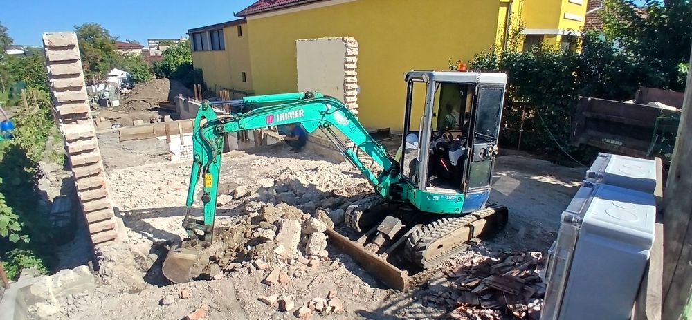inchiriez miniexcavator cu picon demolari bobcat transport  moloz etc