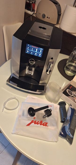 Jura S8 Professional Aroma Moonlight Silver