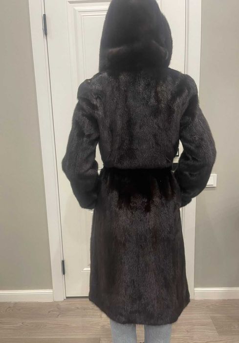 Шуба норка с капюшоном