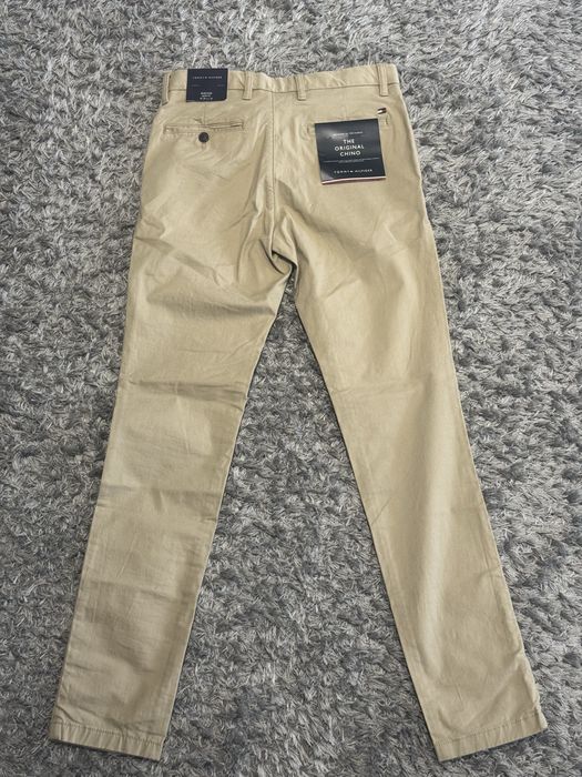 Оригинален Tommy Hilfiger Chino панталон