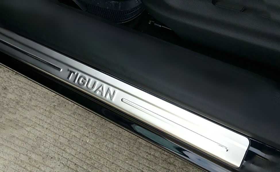 Ornamente / protectii INOX praguri - VW Tiguan (2007-2016)