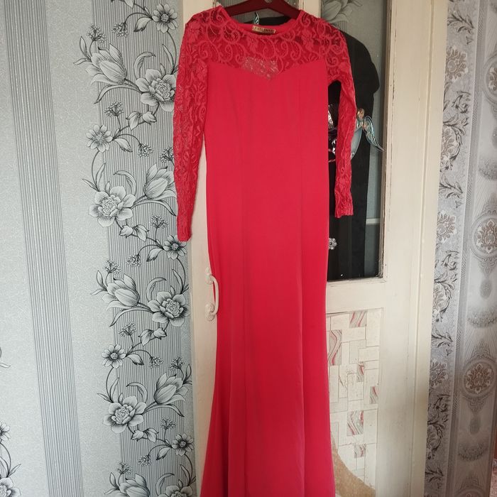 Вечернее платье ..