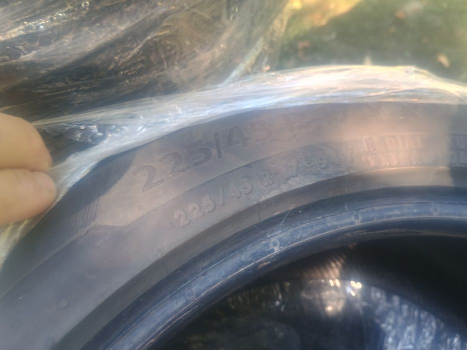 Vând anvelope auto și moto