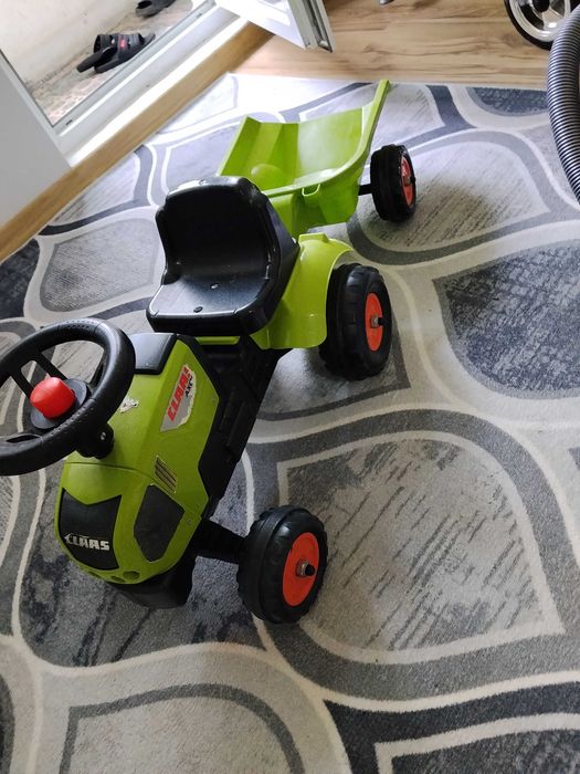 Детски трактор.