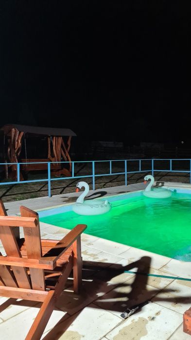 Cabana  cu  piscină  incălzită  și jacuzzi hidromasaj 38 de grade