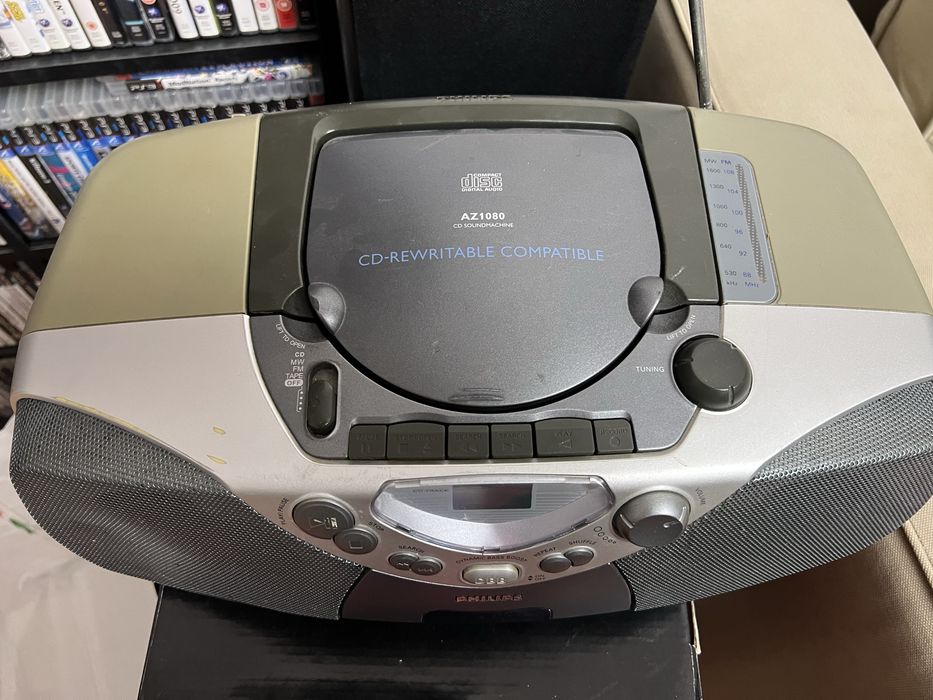 Radiocasetofon Philips cu cd