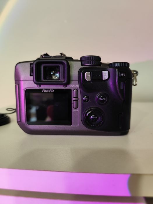 Фотоапарат Fujifilm Finepix s602 Zoom