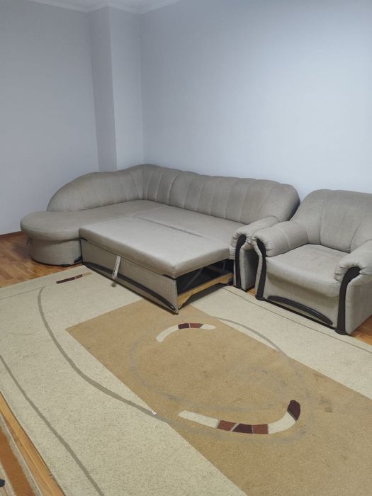 Продам Диван с креслом