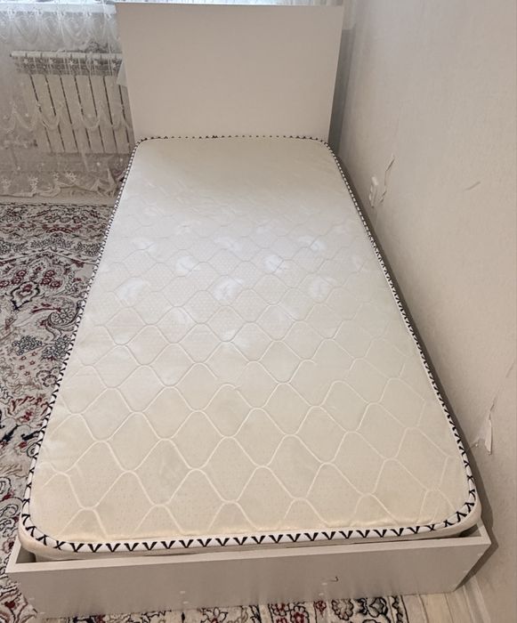 Продается кровать( срочно)