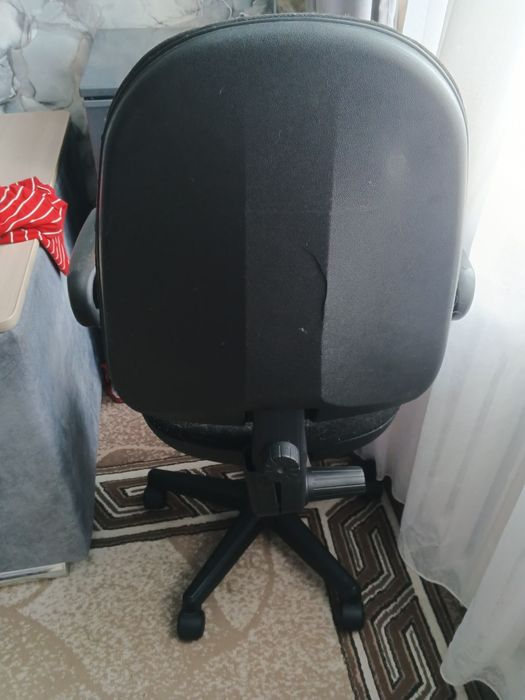 Компьютерное кресло