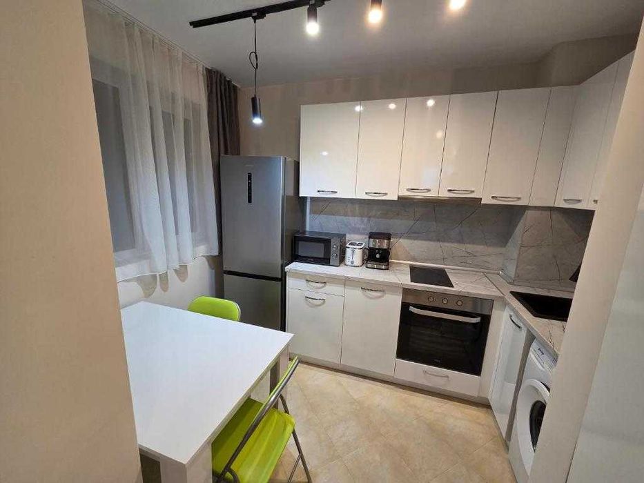 Нощувки Paradise Studio NBU - София