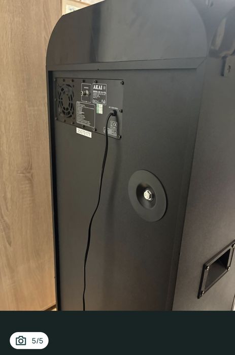 Boxa akai foarte puternica