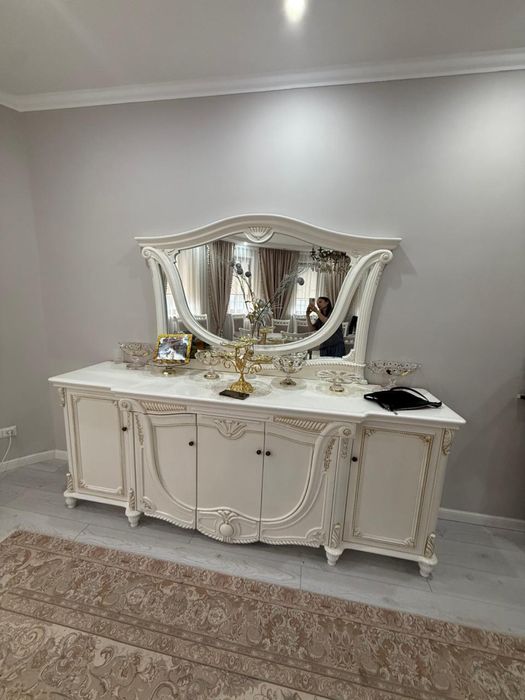 Продам сервант )