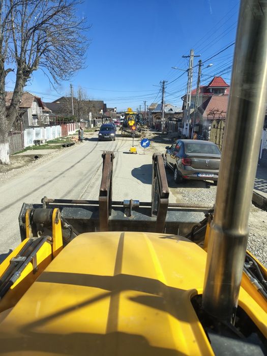 De închiriat utilaj buldoexcavator