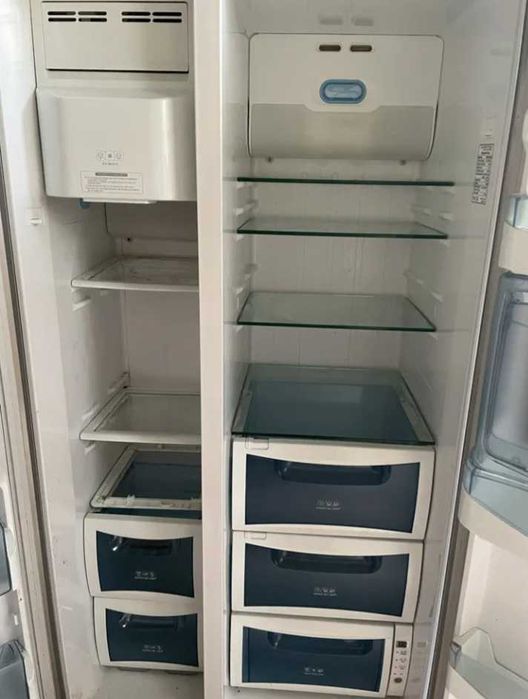 Двукрилен хладилник Deawoo