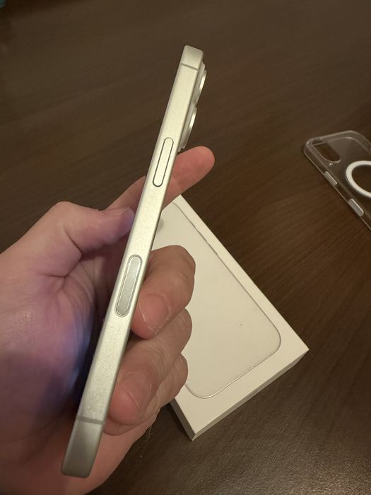 Iphone 16 128 GB baterie 100%