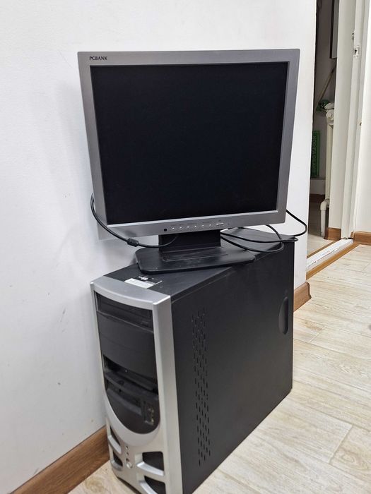 Компьютер Windows 2007 Производства Корея. Состояние отличное, рабочая