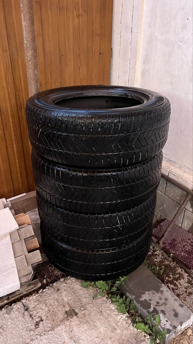 Pirelli 235/60/18 шины всесезонка
