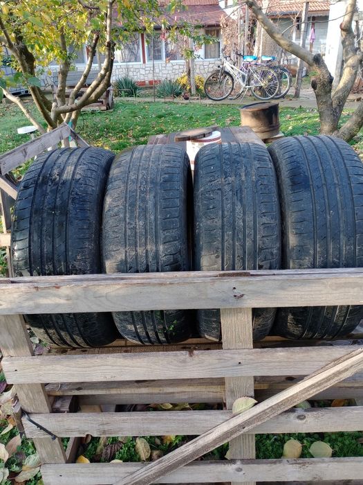 Продавам летни гуми втора ръка