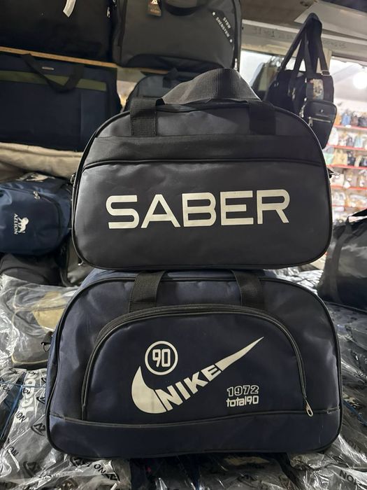 Turli xildagi sumkalar rassiya uchun sport va turli yoʻldagi sumkalar