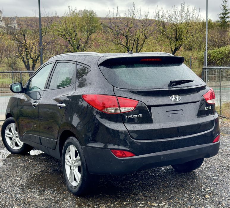 HYUNDAI ix35 2012 — imagine 2
