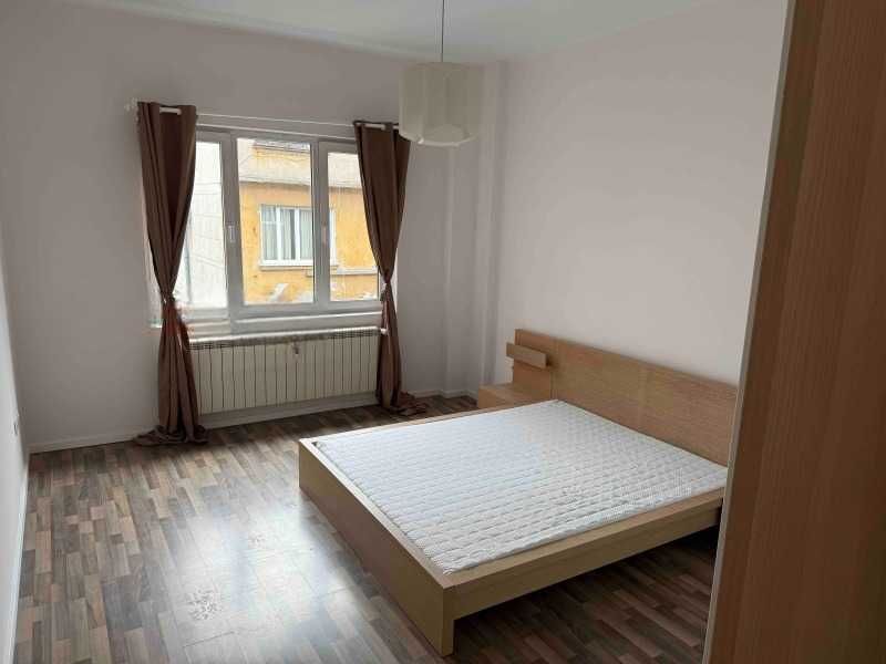 Дава се под наем Двустаен апартамент в София, Докторски паметник - 60 кв.м за 797.64 € - Снимка #4