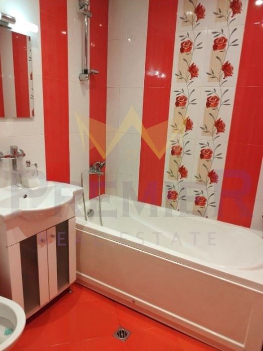 Продава се Четиристаен апартамент в София, Люлин 9 - 103 кв.м за 2059 €/кв.м - Снимка #11