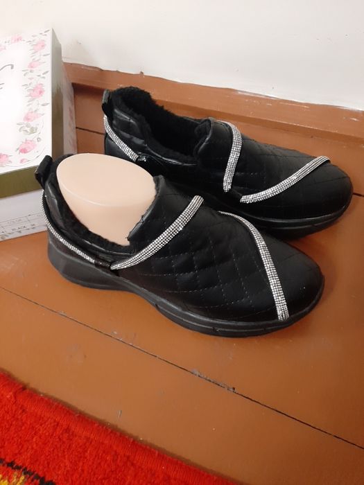 Yangi modniy qiwki obuv