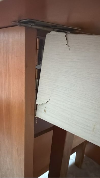 Стол книжка отдам самовывоз