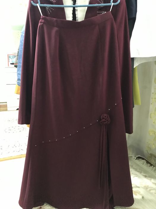 Женское вечернее платье