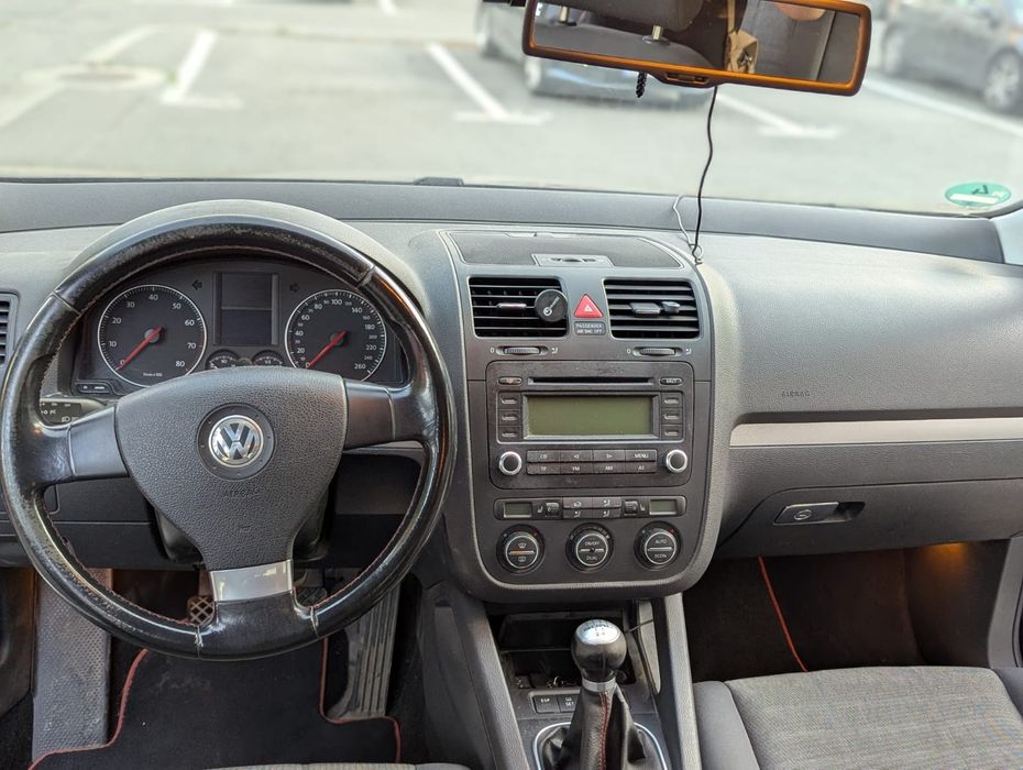 Vand Volkswagen Golf 5 1.6 MPI Goal