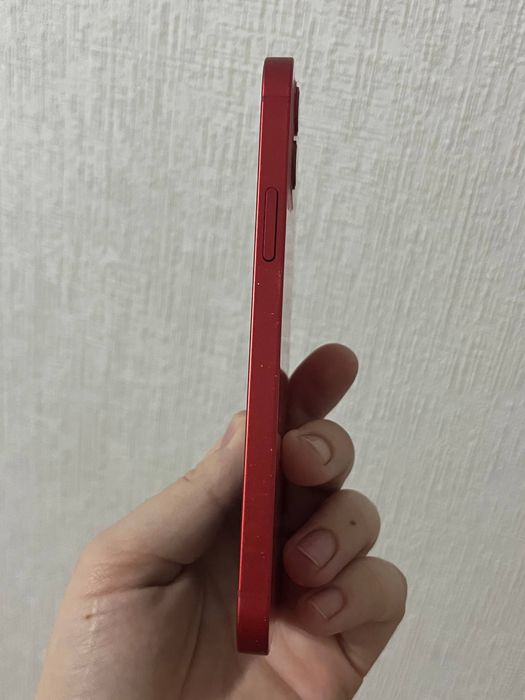 Срочно продам IPhone 12 (64GB)